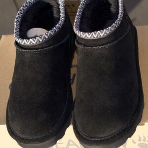 BearPaw Super Shorty Deco Size 7 Black Leather/Suede Boots NEW